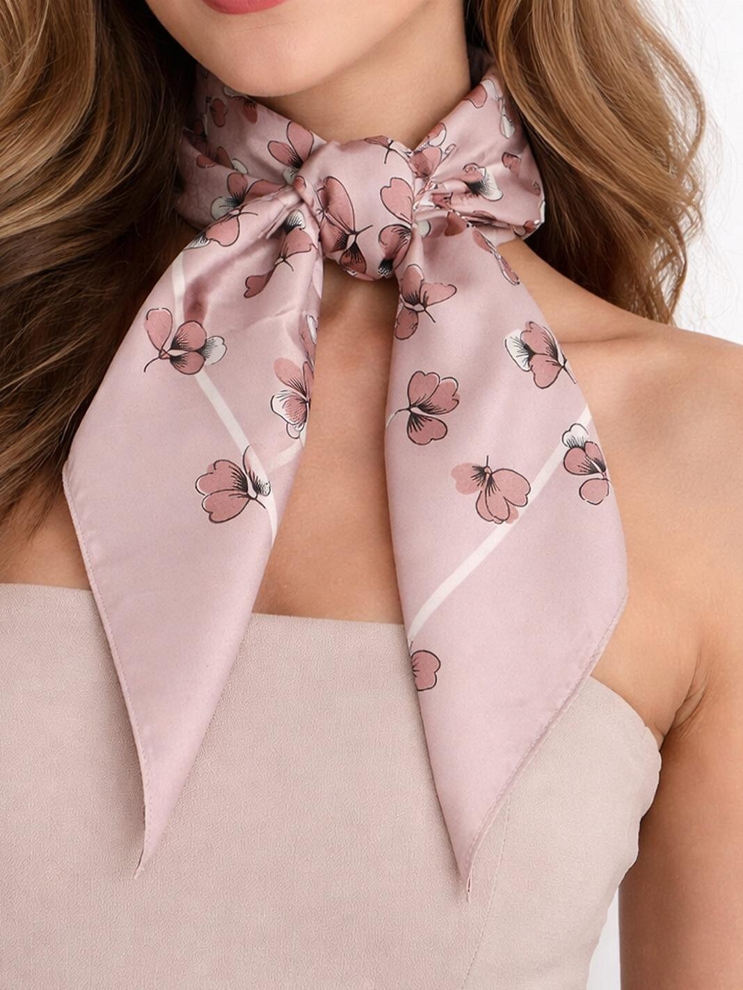 Šátek Noviti CS025 okvětní lístky